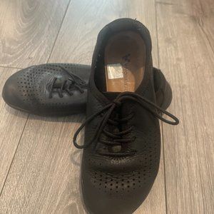 Vivobarefoot Mia Shoe